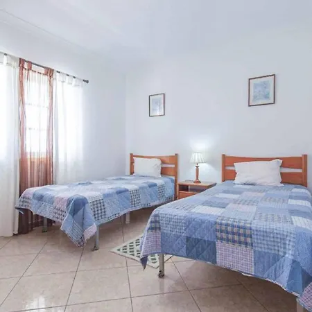 Casa Luz לגואה
